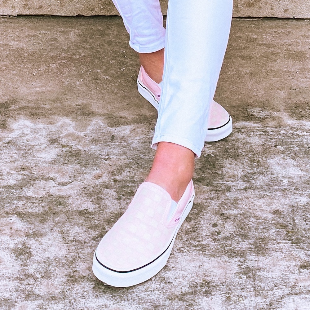 pink checkered vans